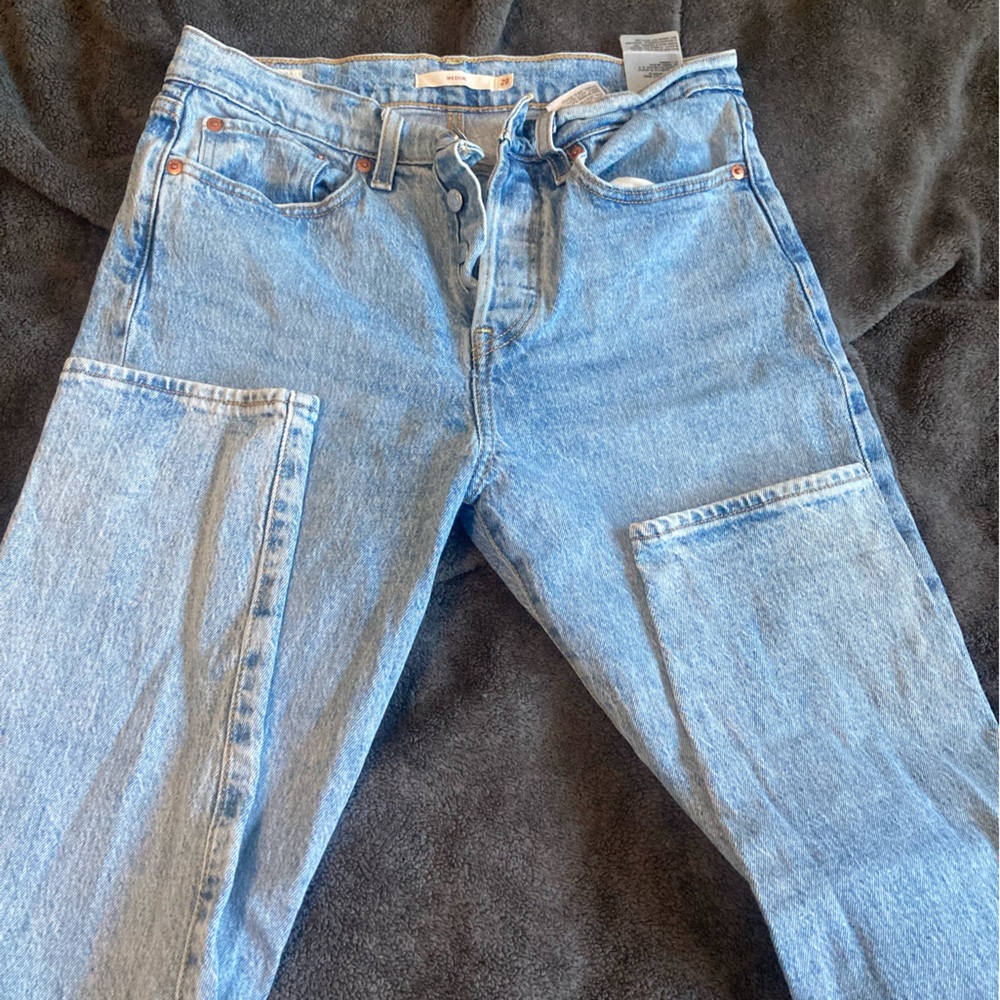 Levi’s wedgie jeans